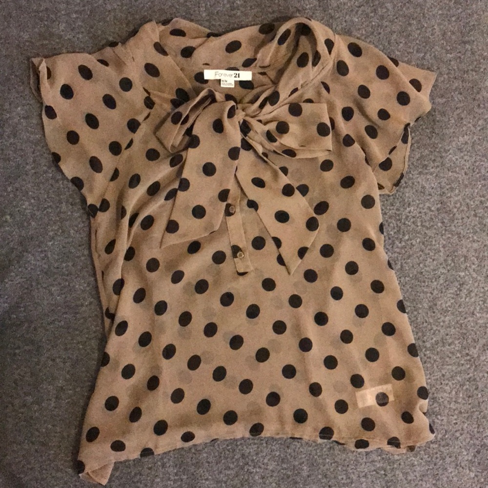 Cute Polka dot blouse
